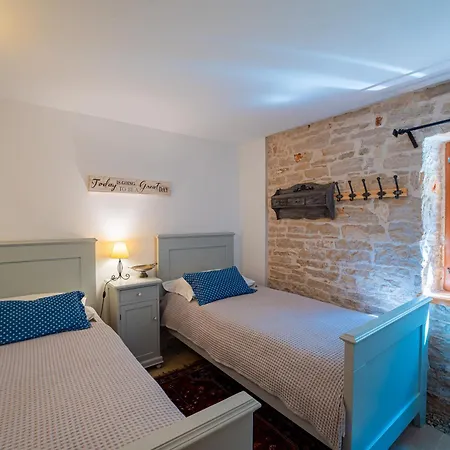 Benka, Istrian Stone House Villa *