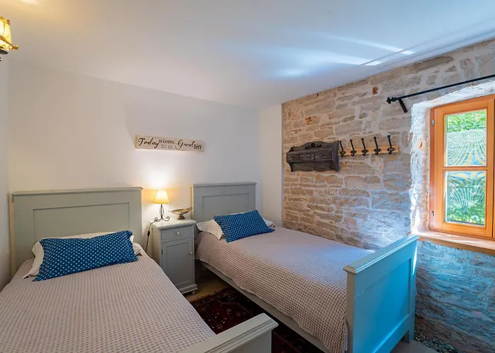 Benka, Istrian Stone House Villa *