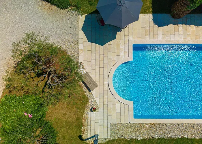 Benka, Istrian Stone House Tinjan