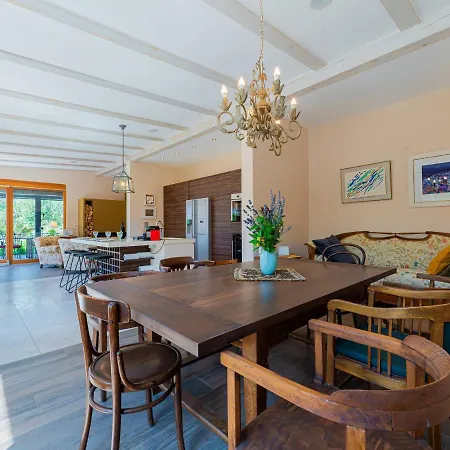Benka, Istrian Stone House Villa Tinjan