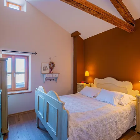 Benka, Istrian Stone House