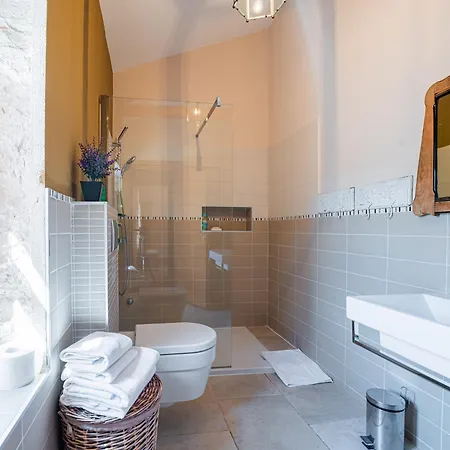 Villa Benka, Istrian Stone House