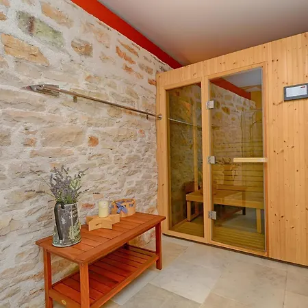 Benka, Istrian Stone House