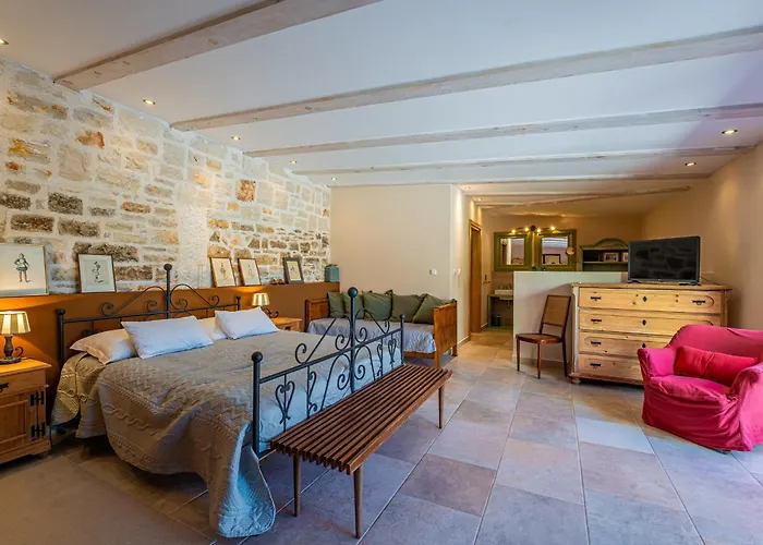 Benka, Istrian Stone House *